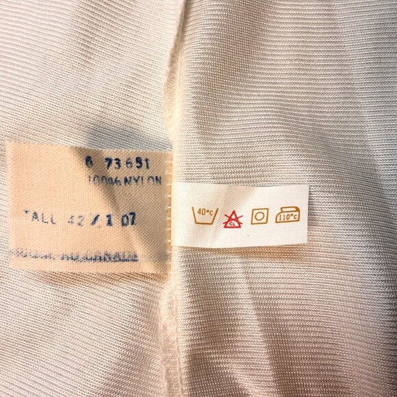 Vintage 1970s Van Raalte Slip – White Nylon – Size Tall 42 – Canada Bridal - Picture 5 of 6